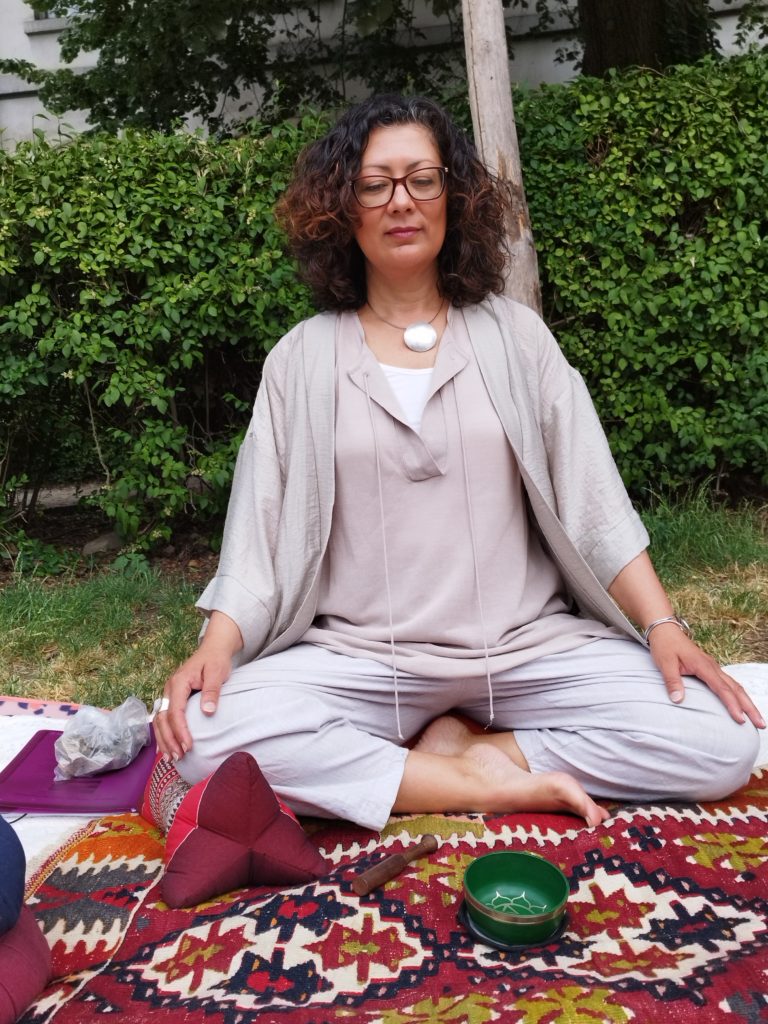 Fusun Okten : pratique de méditation